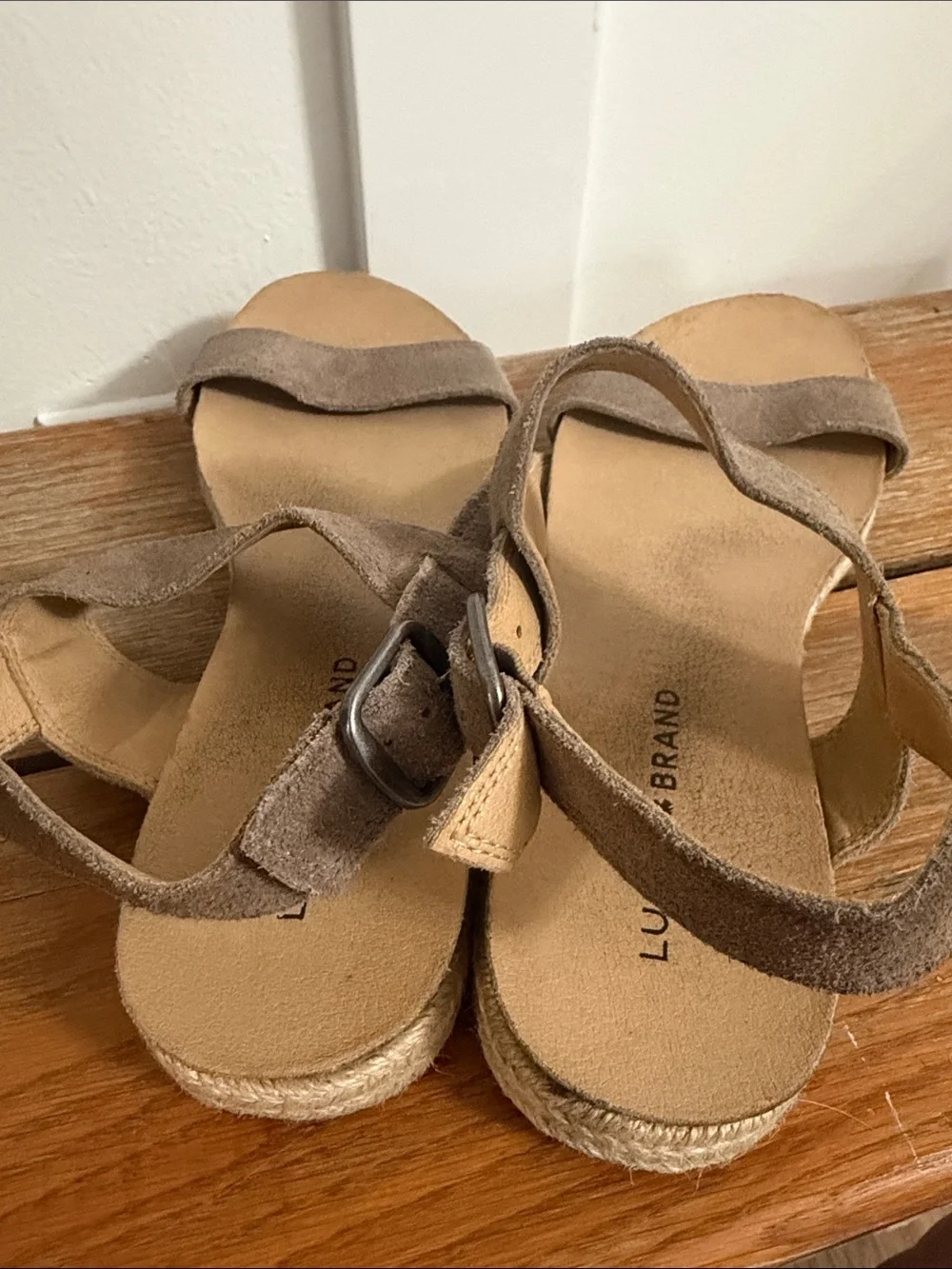 Lucky Brand Gadine Suede Espadrille Sandals Size 10